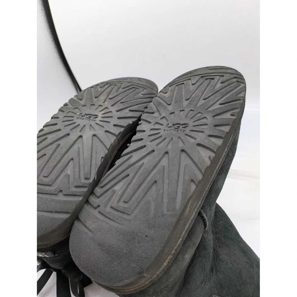 UGG Australia Bailey Bow Boots Womens 6 Gray Sheepskin Suede Winter